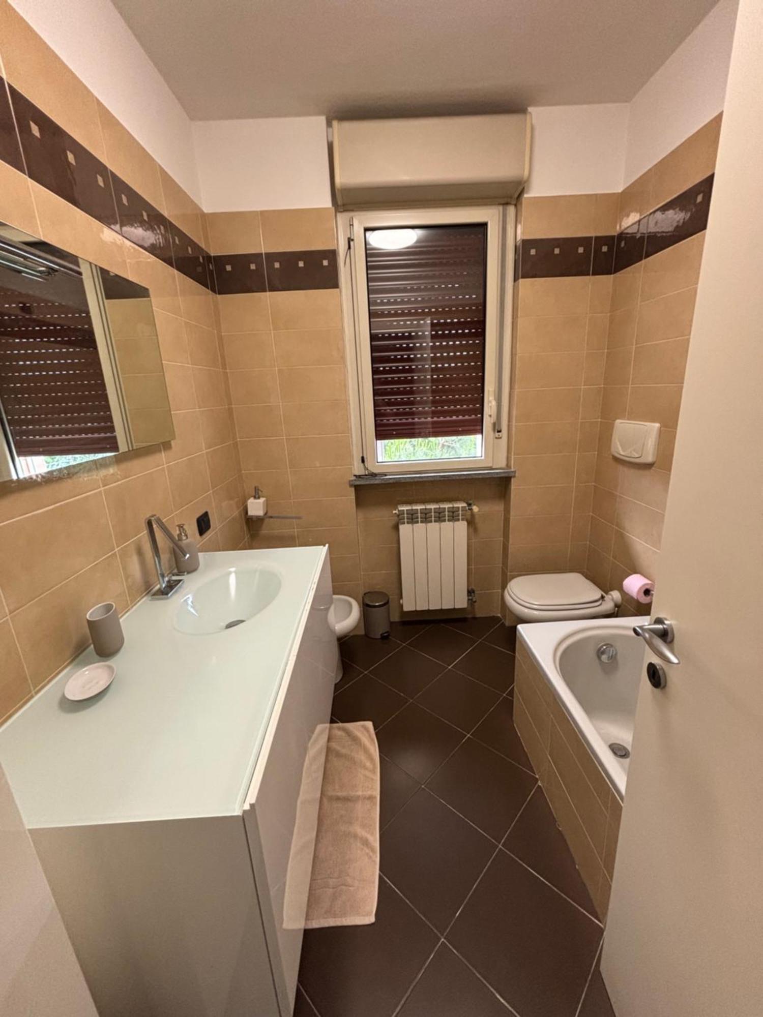 Apartamento Casa Rino- Rho Fiera Exterior foto